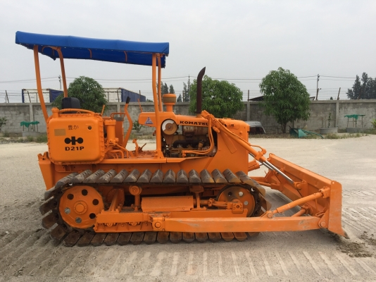 ขายรถแทรคเตอร์Komatsuรุ่นD20P3 นำเข้าจากญี่ปุ่น ไม่เคยใช้งานในไทย มีใบอินวอย มีดสไลด์4ทิศทาง ตีนเป็ด สภาพดีพร้อมใช้งาน ขายรถแทรคเตอร์Komatsuรุ่นD20P3 นำเข้าจากญี่ปุ่น ไม่เคยใช้งานในไทย มีใบอินวอย มีดสไลด์4ทิศทาง ตีนเป็ด สภาพดีพร้อมใช้งาน