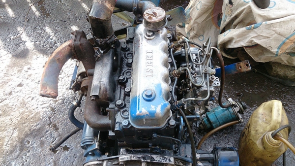 ขายเครื่องยนต์ ISEKI สามสูบพร้อมเกียร์ 18550 บาท