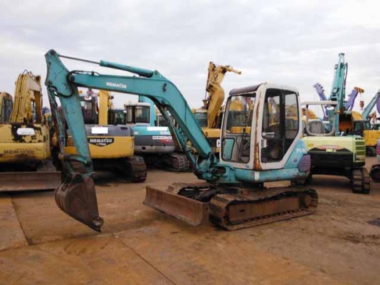 รถขุด Komatsu PC40-7 #24488 *Japan สั่งนำเข้าโทร. 080-6565422 (หนิง)