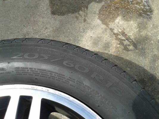 ล้ออีสุ ขอบ16นิ้ว6รู พร้อมยาง ชุดนี้ ราคา 5500 บาท