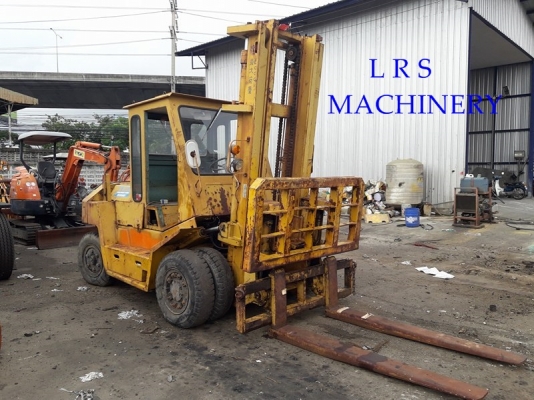 รถโฟล์คลิฟทฺ์ TCM รุ่น FVD 50 Z 6