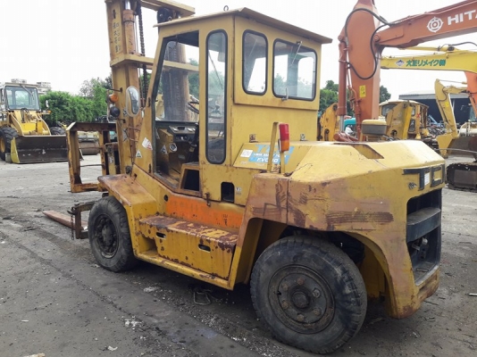 รถโฟล์คลิฟทฺ์ TCM รุ่น FVD 50 Z 6