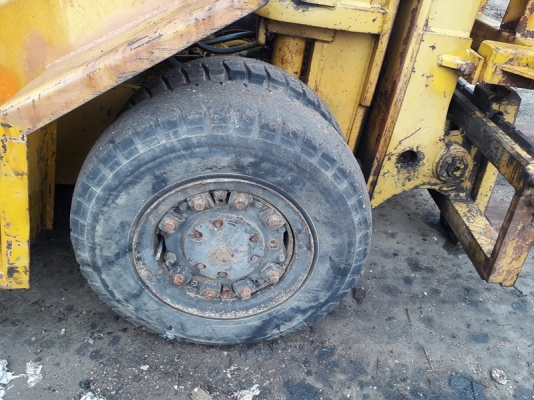 รถโฟล์คลิฟทฺ์ TCM รุ่น FVD 50 Z 6