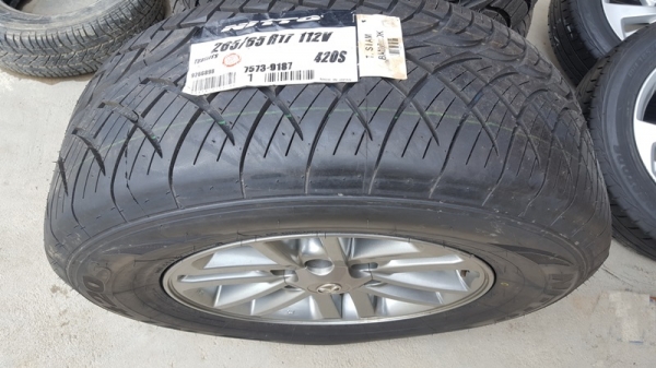 ขายล้อTOYOTA Fortuner17 ยางใหม่NITTO 420  4 ล้อ