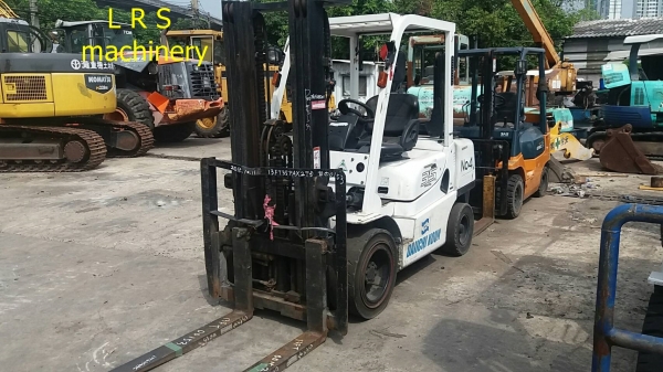 KOMATSU 13 FT 35PAX 2TD KOMATSU 13 FT 35PAX 2TD