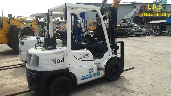 KOMATSU 13 FT 35PAX 2TD KOMATSU 13 FT 35PAX 2TD