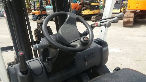 KOMATSU 13 FT 35PAX 2TD KOMATSU 13 FT 35PAX 2TD