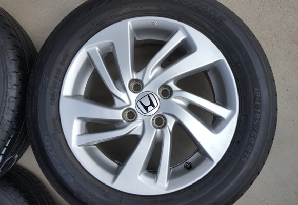 ขายล้อ HONDA JAZZ GK 16 ยางปี14 4ล้อ ขายล้อ HONDA JAZZ GK 16 ยางปี14 4ล้อ