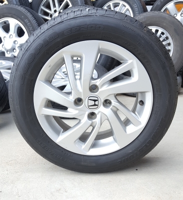ขายล้อ HONDA JAZZ GK 16 ยางปี14 4ล้อ ขายล้อ HONDA JAZZ GK 16 ยางปี14 4ล้อ
