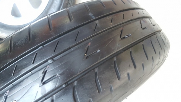 ขายล้อNISSAN March 15 ยาง ปี 15  4 ล้อ