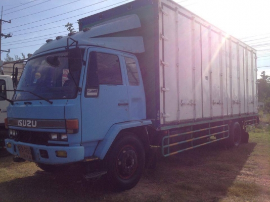 ISUZU ROCKY FTR 195 รถห้างแท้ ยางใหม่ทั้ง 6 เส้น ISUZU ROCKY FTR 195 รถห้างแท้ ยางใหม่ทั้ง 6 เส้น
