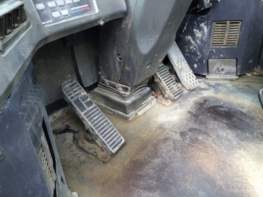 KOMATSU WA350-3-55074-YR2000-8583 Hr สภาพสวย นำเข้าจากญี่ปุ่น ราคาไม่แพงครับ KOMATSU WA350-3-55074-YR2000-8583 Hr สภาพสวย นำเข้าจากญี่ปุ่น ราคาไม่แพงครับ