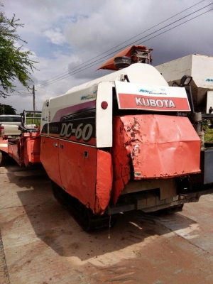ขายรถเกี่ยวข้าว KUBOTA DC60 สภาพพร้อมใช้งาน ตอนนี้รถลงทำงานแล้ว ราคา250,000 สนใจโทร 090-8588220คุณนะ 093-3258446คุณบิว หรือเข้าดูสินค้าอื่นๆได้ที่ www.narong2truck.com หรือ www.truck.in.th/498 หรือเพจFacebook ณรงค์ ซื้อขายรถมือสอง (เว็บไซต์ส่วนตัว) หรือFa
