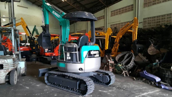 ขาย รถขุด KOBELCO รุ่น SK30SR มือสองญี่ปุ่น แทรกเหล็ก สลัก บูท เอวแน่น 100\% ทั้งคัน ปั้มนิ้ว คอนโทรลสั้น ทำงานไว บิดตัวดินกระจาย มือถือ/LINE ID: 0818753444