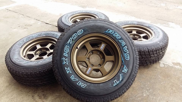 ขายล้อแม็กมือ2ยางใหม่ปี16 te37x 16"  สนใจติดต่อ ร้าน ก.เจริญการยาง ครับ 081-3747940