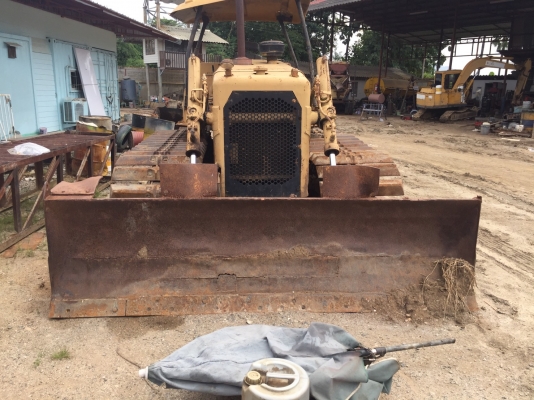 แทร็คเตอร์ CAT.D4E เกียร์ตัด เครื่องไดเรค 4E.ตัวสุดท้าย ตีนเป็ด