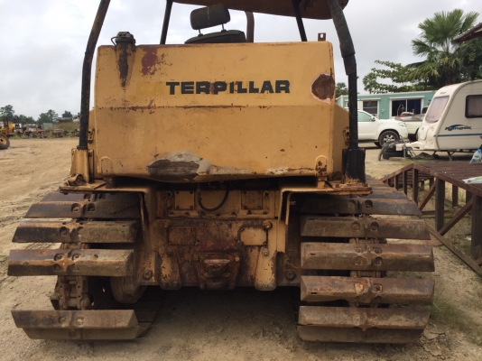 แทร็คเตอร์ CAT.D4E เกียร์ตัด เครื่องไดเรค 4E.ตัวสุดท้าย ตีนเป็ด แทร็คเตอร์ CAT.D4E เกียร์ตัด เครื่องไดเรค 4E.ตัวสุดท้าย ตีนเป็ด