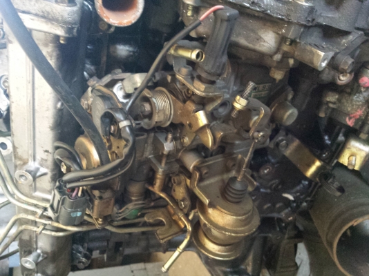 ขายปั๊มโซล่าฝาสูงเทอร์โบ มาสด้า ฟอรด์ 12วาวล์ กุญแจอีโม