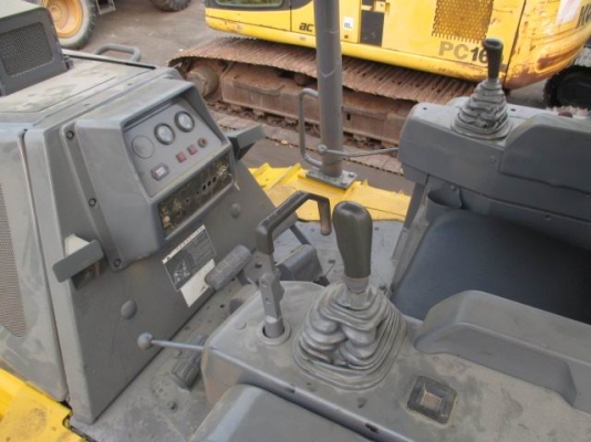 KOMATSU รุ่น D85ESS-2 KOMATSU รุ่น D85ESS-2