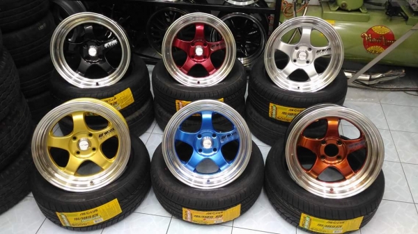 ล้อใหม่ S1r ขอบ 15 ชุดละ 7,800.- ใส่ถ่วงฟรี ส่งทั่วไทยค่ะ