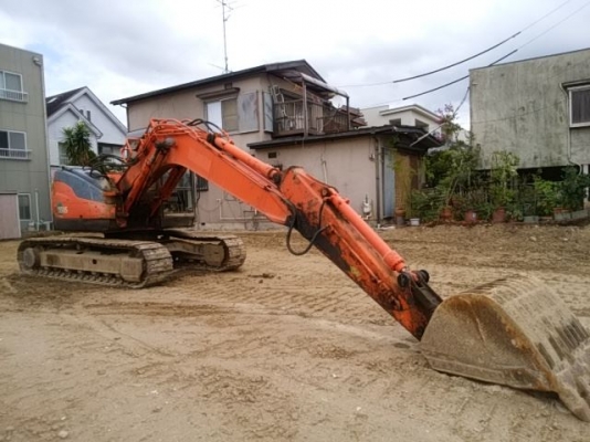 ขายรถแบคโฮ HITACHI EX135US-5 คอนโทรลสั้น มีลายหัวกระแทก สภาพสวยพร้อมใช้งาน ถึงไทยเร็วๆนี้