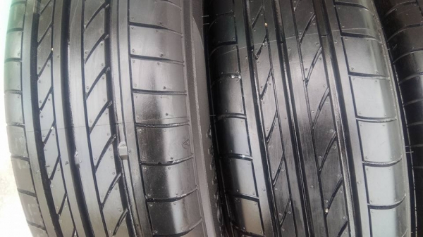 ขายกะทะล้อ พร้อมยางป้ายแดง honda city ,jazz ขอบ15 ยางปี16สนใจติดต่อ ร้าน ก.เจริญการยาง ครับ 081-3747940