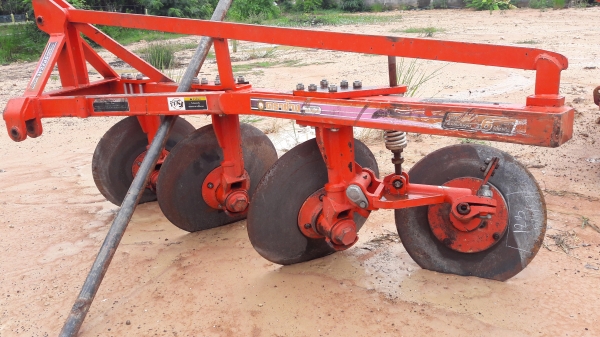 ขายรถไถL3608ใบมีดผาล4พร้อมใช้ครับ