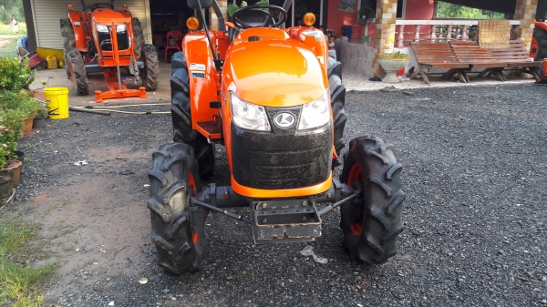 ขายรถไถL3608ใบมีดผาล4พร้อมใช้ครับ