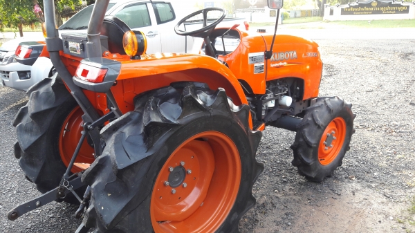 ขายรถไถL3608ใบมีดผาล4พร้อมใช้ครับ