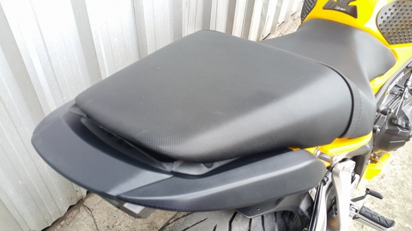 CB650F 2015 รถสวยพร้อมใช้ มีประกันถัยชั้น1 ราคาต่อรองได้ครับa