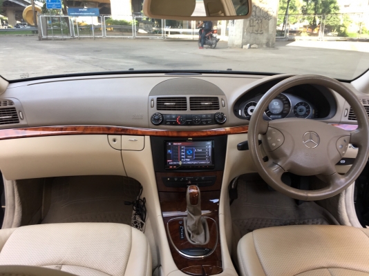 benz e200 komperssor elegance สีดำ ปี2006 รถสวย ขับดีมาก ไม่มีต้องทำไรเพิ่ม