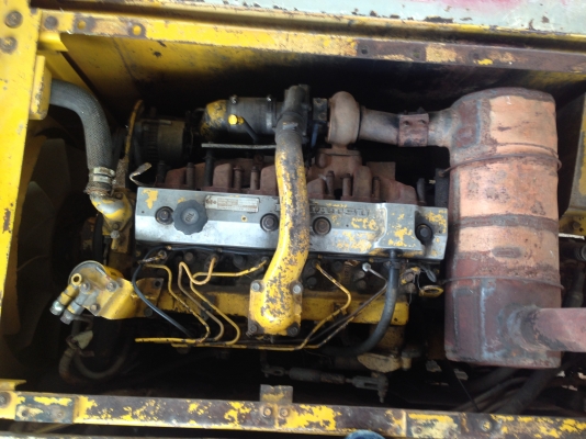 ขายแมคโคร200-5 ระบบไฟฟ้าเต็มแอร์เย็นจอดไว้ในอู่ไม่ใด้ใช้งานเจ้าของขายเอง มีเล่มทะเบียน