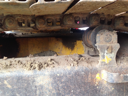 ขายแมคโคร200-5 ระบบไฟฟ้าเต็มแอร์เย็นจอดไว้ในอู่ไม่ใด้ใช้งานเจ้าของขายเอง มีเล่มทะเบียน