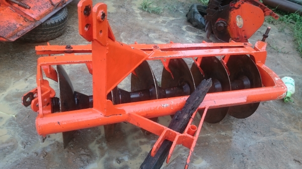 ขายผาน 6*20 LS ใบเต็มพึ่งเปลี่ยนมา ใส่กับรถ 26-32 แรง ขายผาน 6*20 LS ใบเต็มพึ่งเปลี่ยนมา ใส่กับรถ 26-32 แรง