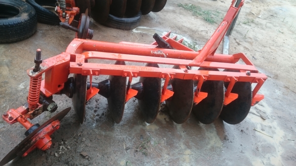 ขายผาน 6*20 LS ใบเต็มพึ่งเปลี่ยนมา ใส่กับรถ 26-32 แรง ขายผาน 6*20 LS ใบเต็มพึ่งเปลี่ยนมา ใส่กับรถ 26-32 แรง