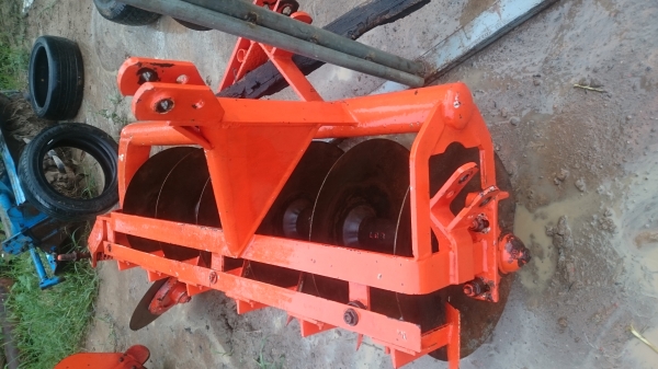 ขายผาน 6*20  LS  ใบเต็มพึ่งเปลี่ยนมา ใส่กับรถ 26-32 แรง