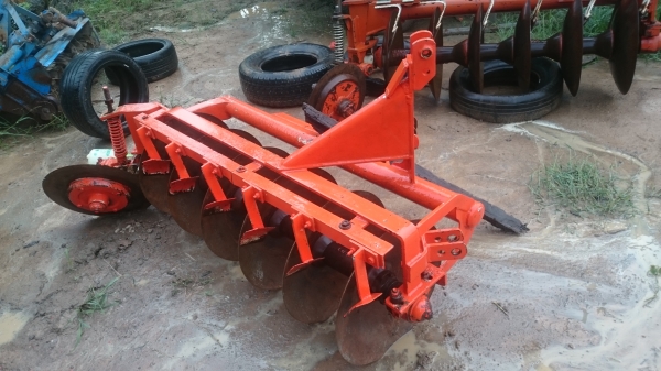 ขายผาน 6*20 LS ใบเต็มพึ่งเปลี่ยนมา ใส่กับรถ 26-32 แรง ขายผาน 6*20 LS ใบเต็มพึ่งเปลี่ยนมา ใส่กับรถ 26-32 แรง