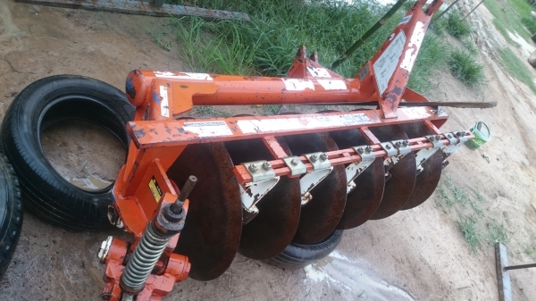 ขายผาน CMT 6*24  ใส่รถ 45-50 แรง สวยๆ เดิมๆ  โครงไม่มีหักไม่มีเชื่อม ลูกปืนแน่น ใบยังเต็ม