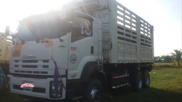 ขายดาวน์ 890,000 แม่ดั้ม-ลูกดั้ม 3 คาน สามมิตร ISUZU 360 ปี 57 วิ่ง 120,000 กม. ผ่อน 72,000&times;27