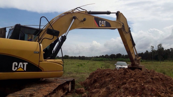 ขายด่วน รถแบคโฮ cat  320d สภาพดี  พร้อมใช้งาน  เอกสารพร้อม