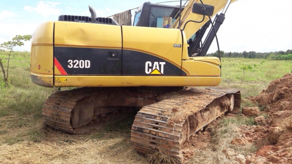 ขายด่วน รถแบคโฮ cat  320d สภาพดี  พร้อมใช้งาน  เอกสารพร้อม