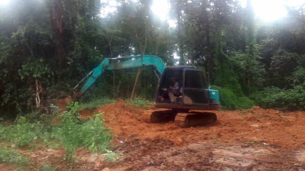 ขาย หรือแลกรถดั้ม  หรือแม็คโค