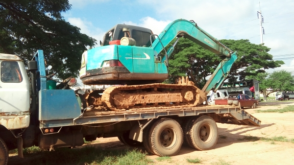 ขาย หรือแลกรถดั้ม  หรือแม็คโค