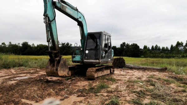 ขาย หรือแลกรถดั้ม  หรือแม็คโค