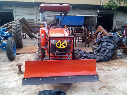 ขายใบมีดดันหน้า KUBOTA L32 L36 L40 L50