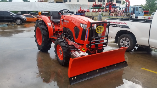 ขายใบมีดดันหน้า KUBOTA L32 L36 L40 L50