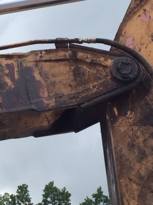 ขายรถแบคโฮ CATERPILLAR 320B 3MR แอร์ไฟฟ้าเล่มทะเบียนพร้อม สนใจโทร 081-970-1072