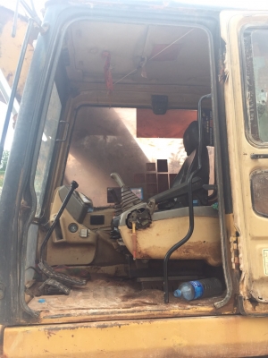 ขายรถแบคโฮ CATERPILLAR 320B 3MR แอร์ไฟฟ้าเล่มทะเบียนพร้อม สนใจโทร 081-970-1072