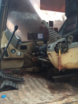 ขายรถแบคโฮ CATERPILLAR 320B 3MR แอร์ไฟฟ้าเล่มทะเบียนพร้อม สนใจโทร 081-970-1072