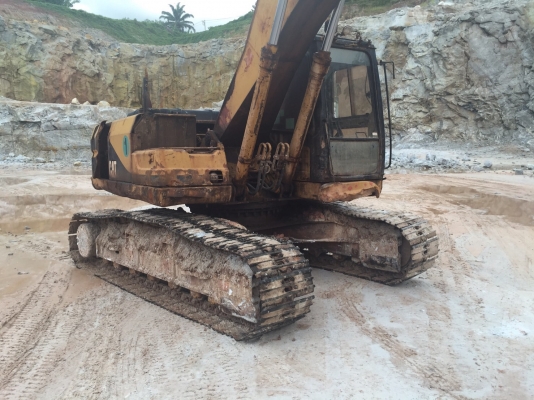 ขายรถแบคโฮ CATERPILLAR 320B 3MR แอร์ไฟฟ้าเล่มทะเบียนพร้อม สนใจโทร 081-970-1072 ขายรถแบคโฮ CATERPILLAR 320B 3MR แอร์ไฟฟ้าเล่มทะเบียนพร้อม สนใจโทร 081-970-1072